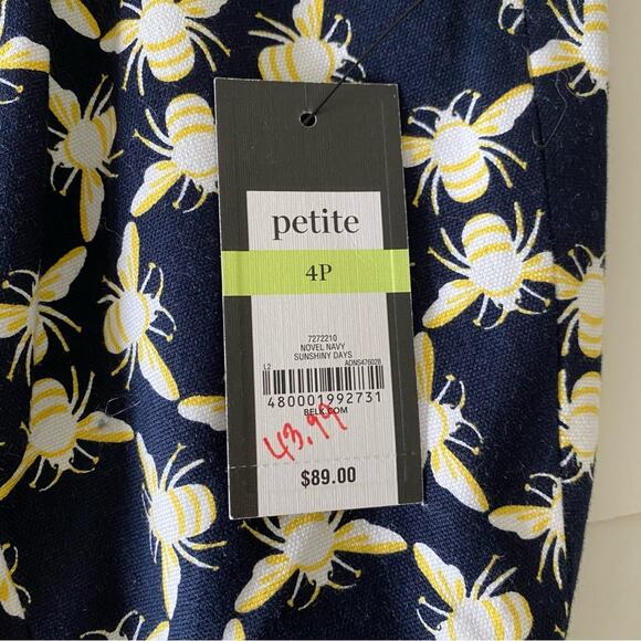 NWT Crown & Ivy Medallion Bee Print Fit and Flare Dress Sleeveless Size 4P - Picture 8 of 11